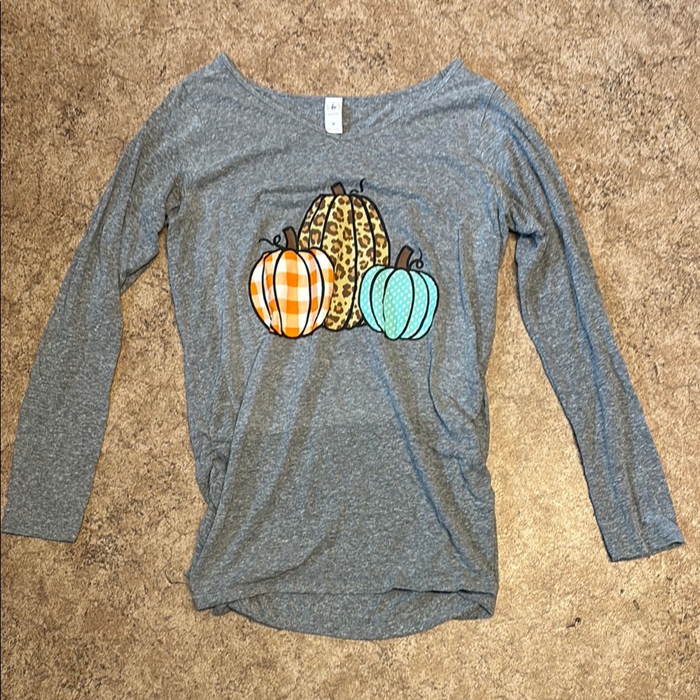 Gray Long Sleeve Pumpkin Graphic Top